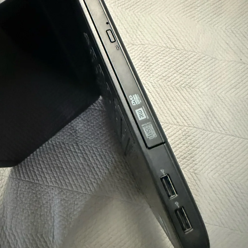 Dell Inspiron 15 N5050 laptop for parts or repair